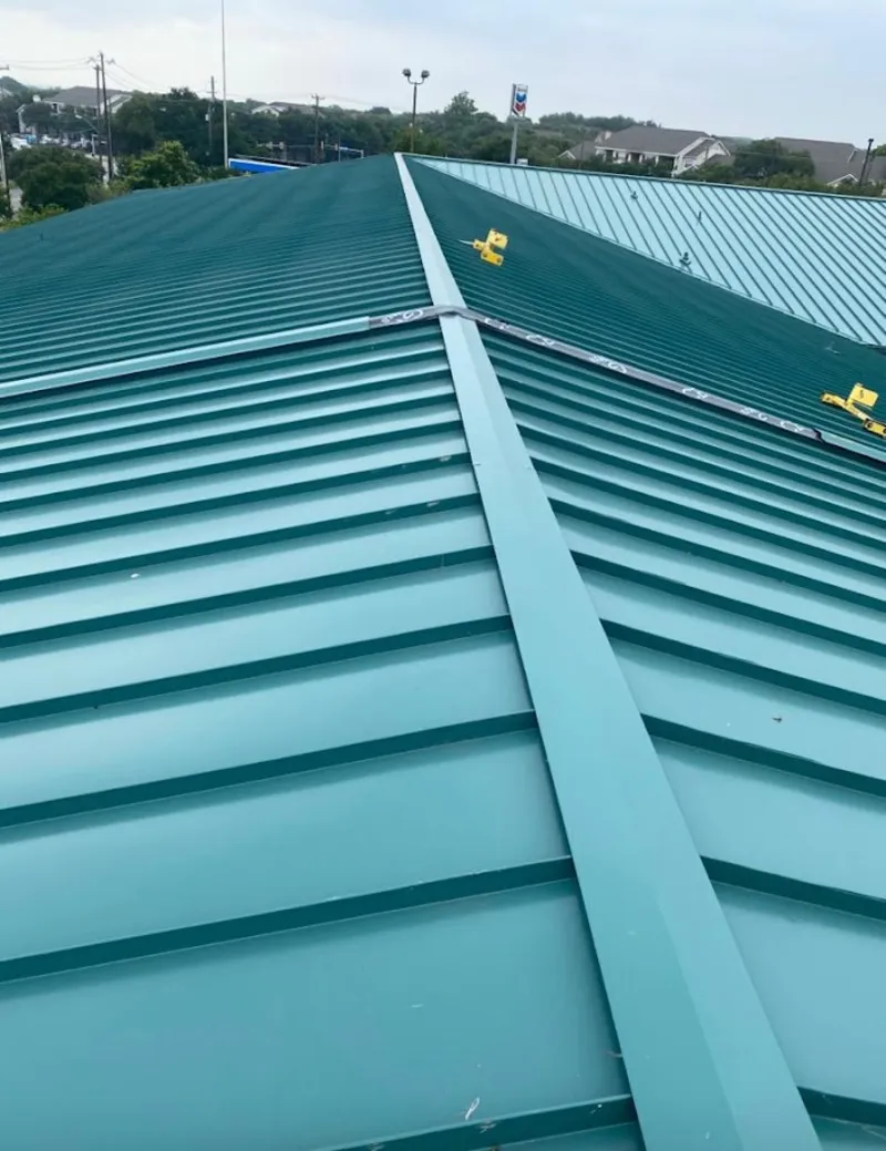 Green commercial metal roof ridge and valley for Metal Roof Repair in Minneola